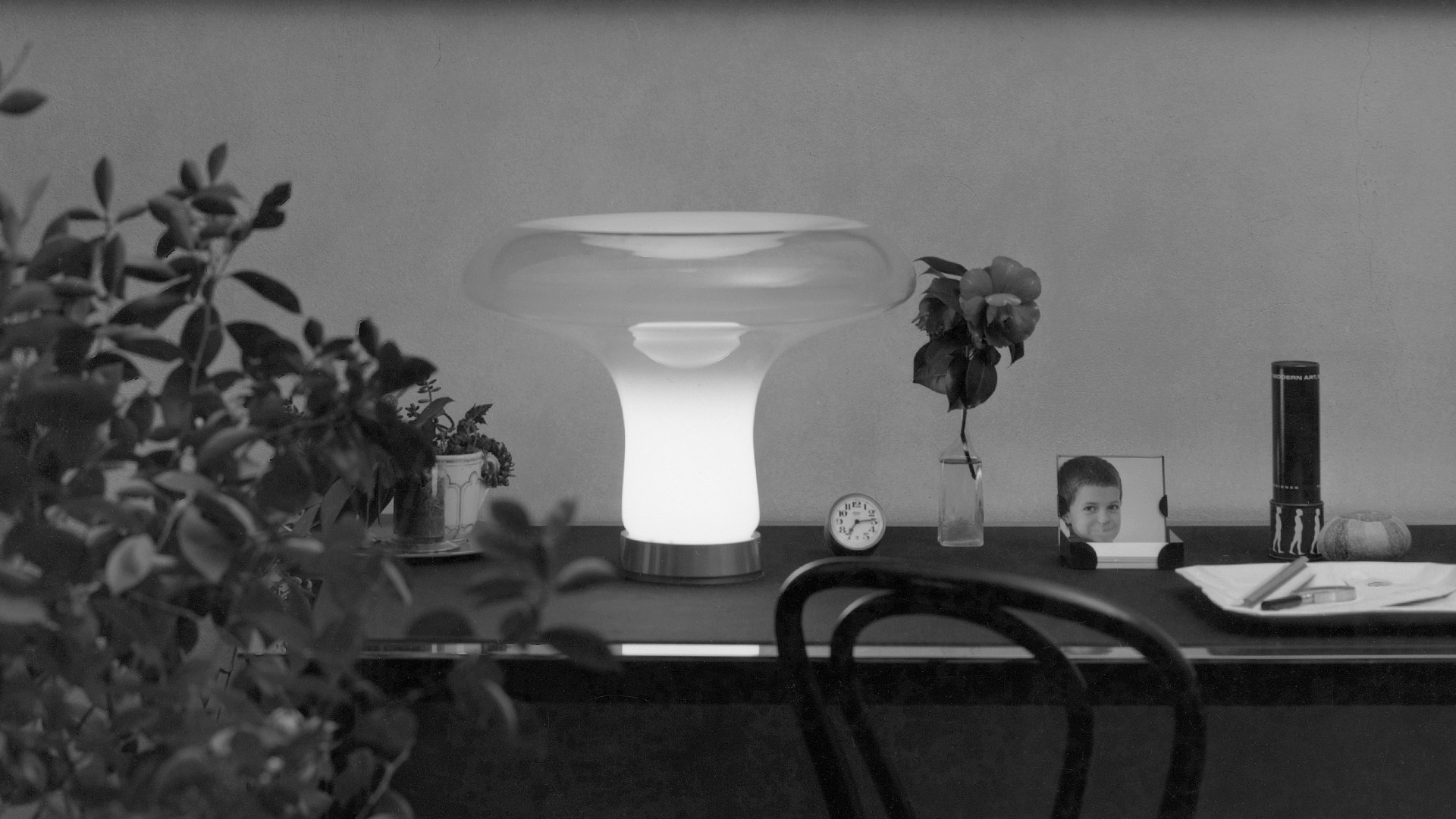 LESBO TABLE LAMP by Artemide Table Lamps